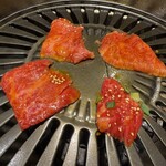 焼肉 南大門 - 国産カルビ 焼き