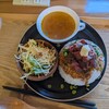 ステーキ丼とパフェ gift - 国産牛のゴロゴロステーキプレート大盛り