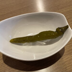 ルーマニア料理 ラミハイ - 唐辛子酢漬け1本もらって味のアクセントに