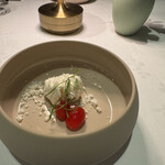 Crevette Dining - トマトは皮剥きされ甘くて最高でした