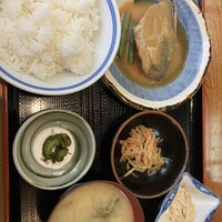 浅草 魚料理 遠州屋 - 煮魚定食（鯖の味噌煮）