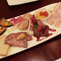 ロスタル - 自家製シャルキュトリーの盛り合わせ＜冷前菜＞