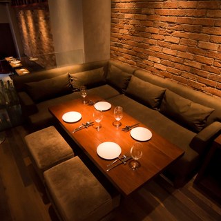 個室席もございます。大切な方と素敵な時間を…。