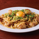 ます家 - ホルモン焼きうどん