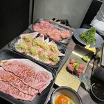 黒毛和牛とタンとハラミ 焼肉ごりちゃん - 