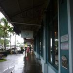 Cafe Pesto - お店の前の通り