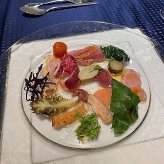 やまびこ農園迫田さん飼育の地鶏