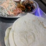 墨国回転鶏料理 - 