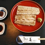 うなぎ 善 - 白焼き　脂の加減がちょうどよく、身の柔らかさ、表面と中の柔らかさの差、全てが120点。