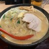 札幌味噌ラーメン アウラ 横浜駅西口パルナード店