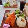 花とごはんとクリームソーダ なぎさ食堂