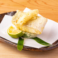 和食会席【特上】～寿司や天ぷら、お造りとイクラの小丼が付いた全18品になっております～