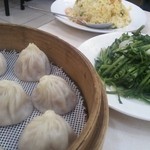 京鼎楼 - 小籠包・空芯菜・炒飯 小籠包 2014年6月
