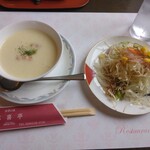 志喜亭 - スープとサラダ