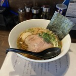 麺や まる喜 - 醤油らーめんうす味　味玉　