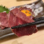 遊山 - 馬刺し。美味し。