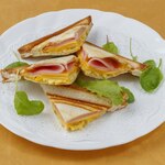 珈琲茶館 集 - 料理写真:クロックマダム