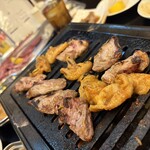 昭和ホルモン酒場まねきぶた - 