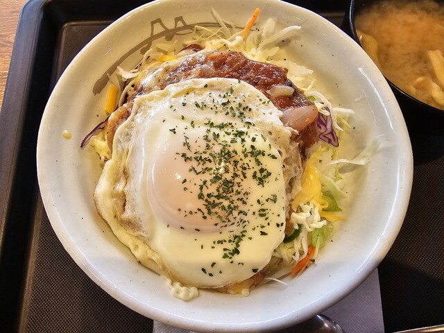 松屋 弘前高田店 - 運動公園前（牛丼）の写真