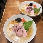 いかれたヌードル フィッシュトンズ - 