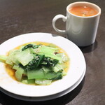 肉料理専門ビストロ　ZEXAL - サラダ＆スープお替り3巡目