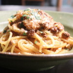 肉料理専門ビストロ　ZEXAL - 肉屋のミートソース　サイドから