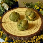 Ristorante IL PRINCIPE - よもぎを練り込んだシュー生地には国産レモンと地元産はちみつのやさしい甘み。