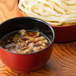 自家製麺 田舎うどん 八 - 料理写真:肉ねぎ汁うどん
