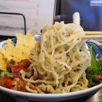 弘明寺丿貫 - 掟破りのロメロスペシャルの麺