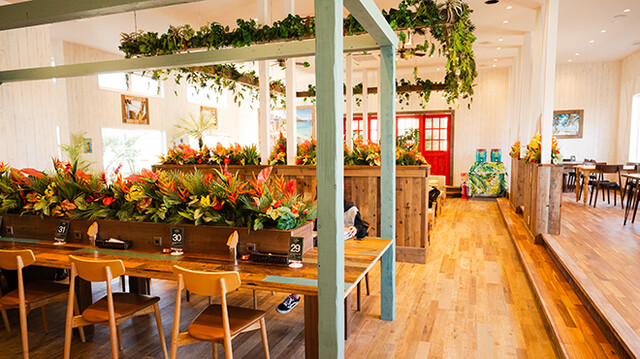 ALOHA cafe pineapple 明石店