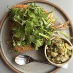 鯵フライ　青唐辛子とハーブのサルサ