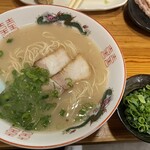 長浜やっさん - ラーメン、ネギ