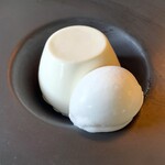 ビストロ ルパ - ココナッツのブラマンジェと出来立てのアイス♪