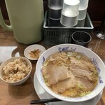 支那そばへいきち 旭本店 - 