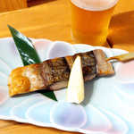 サバの駅 - 銀サバの串焼き（￥470）。八戸前沖プレミアム銀サバ、これは食べるしかない♪