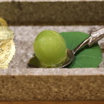 トゥ・ラ・ジョア - シャインマスカット　(2014/08)