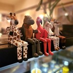 サクラグリル - 木彫りの動物