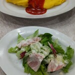 サロン ウフ エ モア そごう横浜店 - オムライスとサラダ