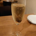 ヴィーノエラーボ - 泡はおかわり♪