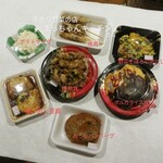 手作り惣菜の店　まっちゃんキッチン - 買い求めた（＋ギフト）惣菜＆丼