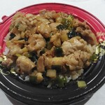 手作り惣菜の店　まっちゃんキッチン - 焼鳥丼