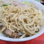 ラーメン二郎  - 麺