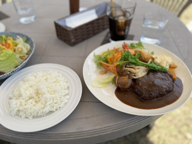 会津ジイゴ坂学舎 m&yu（エム&ユー） - 養鱒公園（カフェ）の写真