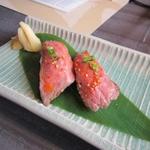 飛騨牛一頭家 馬喰一代 - ローストビーフ握り寿司