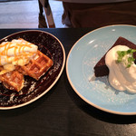 Good Morning Cafe&Grill  - 塩キャラメルワッフルとガトーショコラ