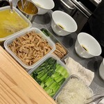 めん 呼白 - 厨房内