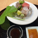 つつじ亭 - お造り　ワサビの葉も美味しい