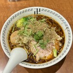 スパイス・ラー麺 卍力 秋葉原店 - スパイス特製ラー麺（パクチー）トッピング:玉ねぎ・半辛さ・スパイス増