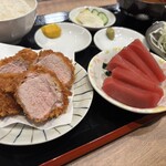 ひるとんヨルホル 安本  - ヒレかつとマグロ刺身定食