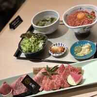 牛刺しと焼肉 仔虎 クリスロード店 - 